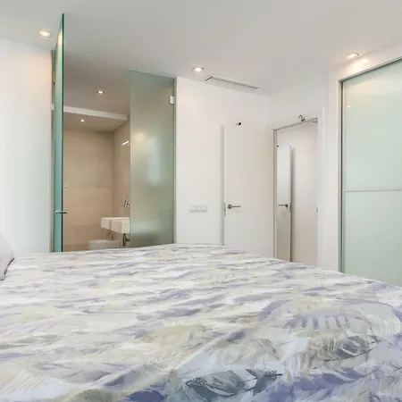 Lägenhet The Waves, Luxurious 5*, Wifi, Olympic Pool *