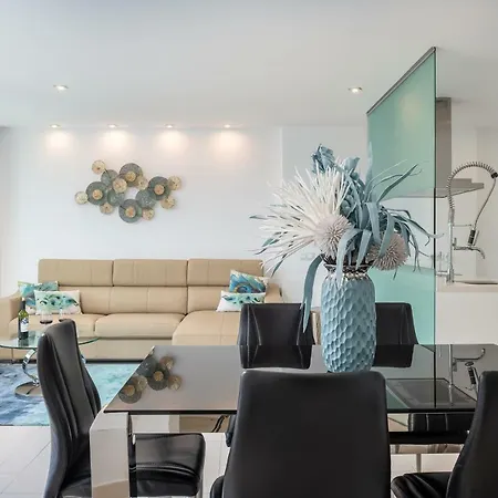 Apartament The Waves, Luxurious 5*, Wifi, Olympic Pool